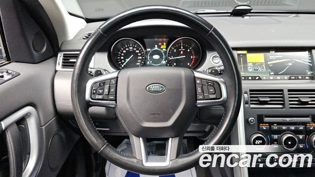 Land Rover Discovery Sport 2.0 TD4 HSE Luxury 2018 — фото 14