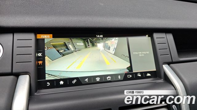 Land Rover Discovery Sport 2.0 TD4 HSE Luxury 2018 — фото 16