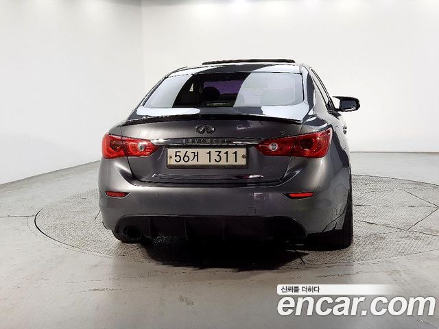 Infiniti Q50 3.5 Hybrid Essence 2017 — фото 3