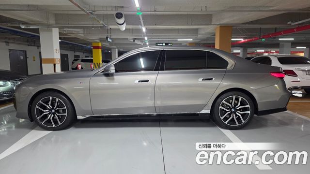 BMW 7 Series (G70) 740d xDrive M Sport 2025 — фото 5