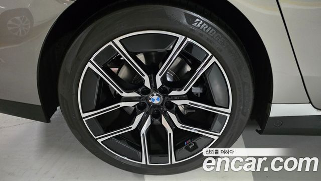 BMW 7 Series (G70) 740d xDrive M Sport 2025 — фото 21