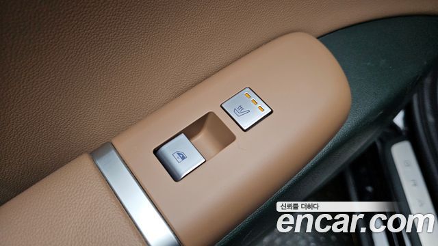 Hyundai Grandeur (GN7) 3,5 Gasoline 4WD Exclusive 2023 — фото 22