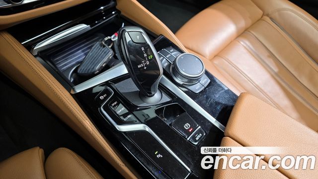 BMW 5 Series (G30) 520i Luxury 2022 — фото 9