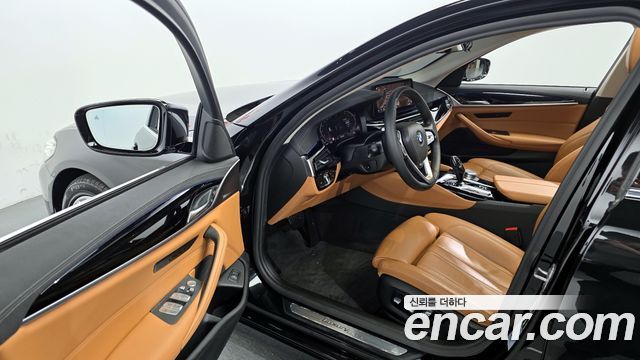 BMW 5 Series (G30) 520i Luxury 2022 — фото 10