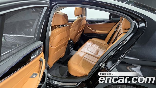 BMW 5 Series (G30) 520i Luxury 2022 — фото 11