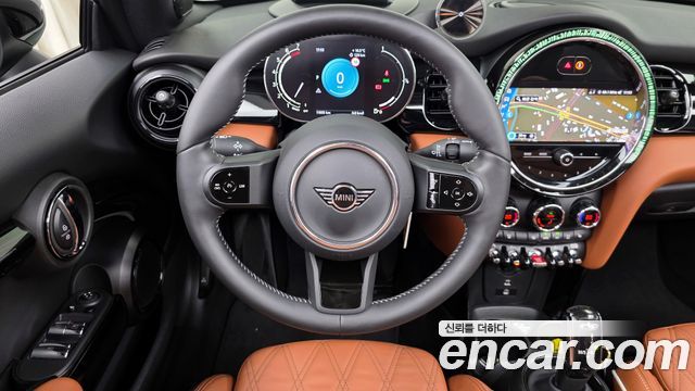 MINI Cooper S Convertible Classic Third Generation 2024 — фото 17