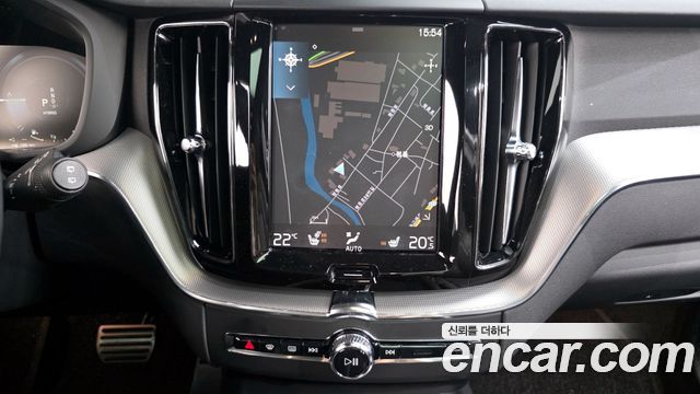 Volvo XC60 (II) T8 R-Design 2021 — фото 14