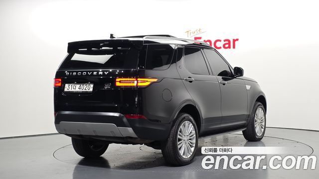 Land Rover Discovery 5 3.0 TD6 HSE Luxury 2017 — фото 2