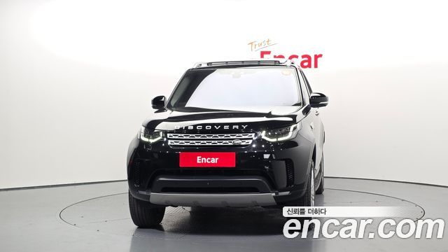 Land Rover Discovery 5 3.0 TD6 HSE Luxury 2017 — фото 3