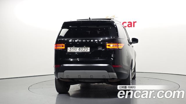 Land Rover Discovery 5 3.0 TD6 HSE Luxury 2017 — фото 4