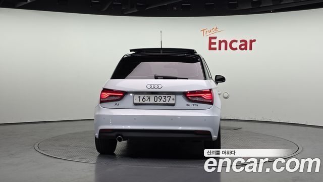 Audi A1 30 TDI Design Premium Sporback 2015 — фото 4