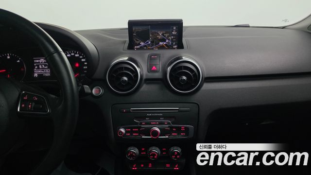 Audi A1 30 TDI Design Premium Sporback 2015 — фото 14
