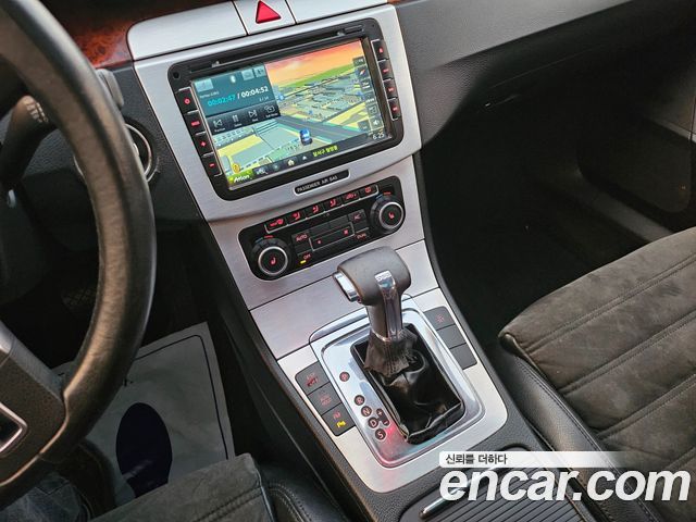 Volkswagen Passat 2.0 TDI Luxury Edition B6 2011 — фото 19