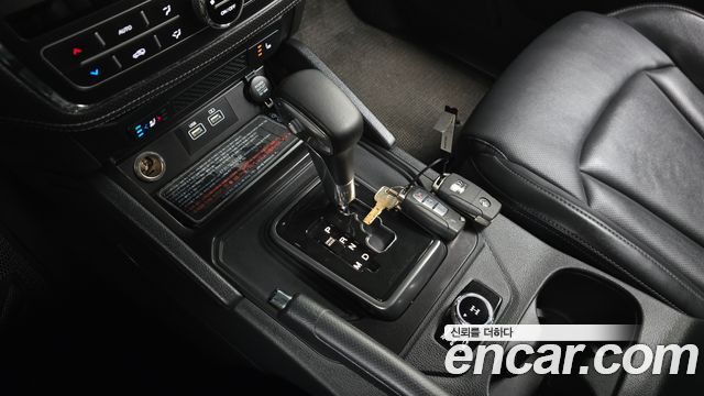 KG Mobility (SsangYong) Rexton Sports Khan Diesel 2.2 4WD Prestige 2023 — фото 9