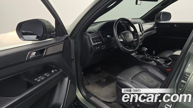 KG Mobility (SsangYong) Rexton Sports Khan Diesel 2.2 4WD Prestige 2023 — фото 11