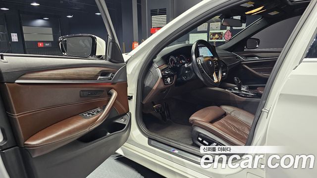 BMW 5 Series (G30) 530i M Sport Package Plus 2018 — фото 11