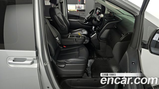 Hyundai Staria Tourer 9-Seater Modern 2023 — фото 11