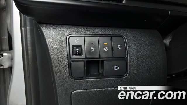 Hyundai Staria Tourer 9-Seater Modern 2023 — фото 18