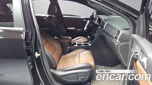 Kia Sportage The Bold Diesel 2.0 2WD Signature Gravity 2021 — фото 11
