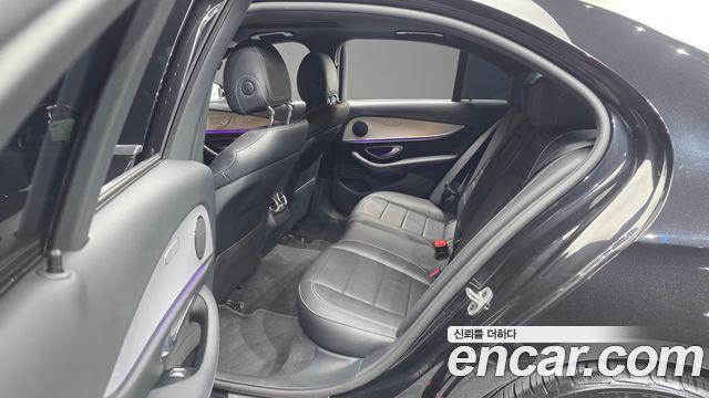 Mercedes-Benz E-Class (W213) E250 Avantgarde 2021 — фото 11