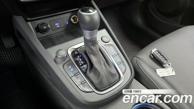 Hyundai Kona Gasoline 1.6 Turbo 2WD Inspiration 2021 — фото 9