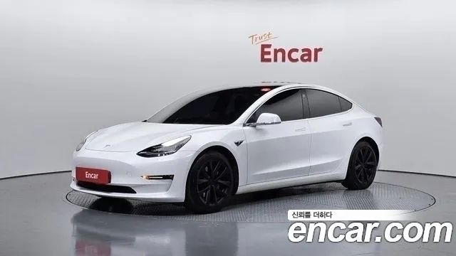 Tesla Model 3 Long Range AWD