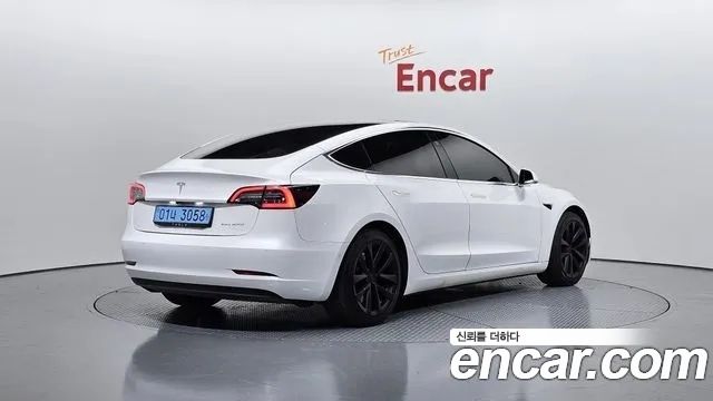 Tesla Model 3 Long Range AWD 2020 — фото 2