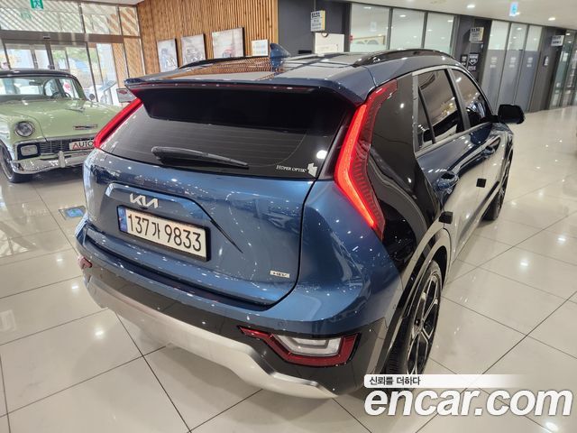 Kia Niro Signature 2022 — фото 2