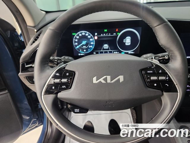Kia Niro Signature 2022 — фото 16