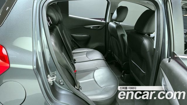 Chevrolet Spark Premier 2019 — фото 11