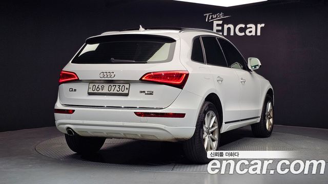 Audi Q5 35 TDI Quattro Dynamic 8R 2016 — фото 2