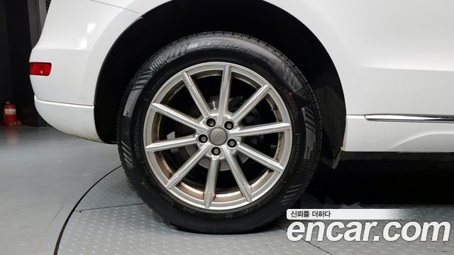 Audi Q5 35 TDI Quattro Dynamic 8R 2016 — фото 5