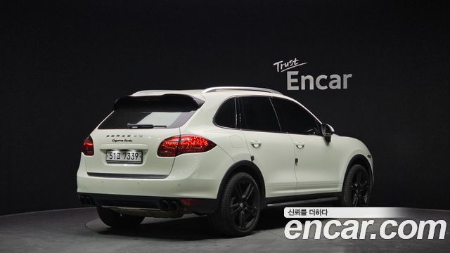 Porsche Cayenne 4.8 Turbo 958 2011 — фото 2
