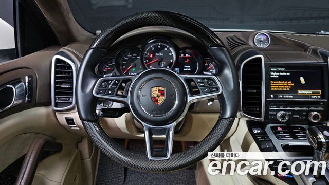 Porsche Cayenne 4.8 Turbo 958 2011 — фото 12