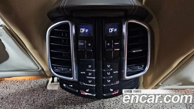Porsche Cayenne 4.8 Turbo 958 2011 — фото 18
