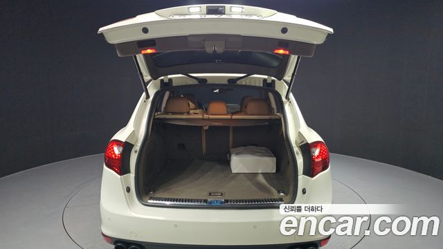 Porsche Cayenne 4.8 Turbo 958 2011 — фото 20