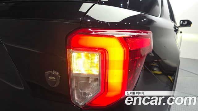 Ford Explorer (VI) 3.0 PHEV 2021 — фото 23