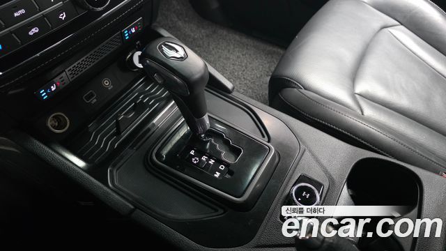 KG Mobility (SsangYong) Rexton Sports Khan Diesel 2.2 4WD Noblesse (5-Link) 2021 — фото 9