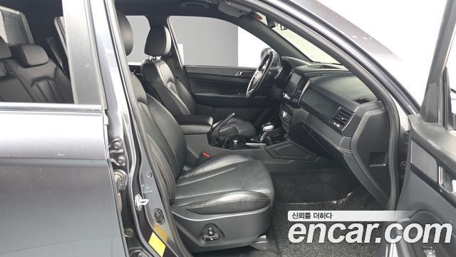 KG Mobility (SsangYong) Rexton Sports Khan Diesel 2.2 4WD Noblesse (5-Link) 2021 — фото 11
