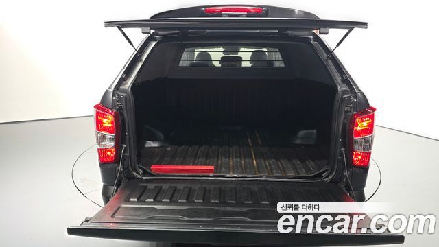 KG Mobility (SsangYong) Rexton Sports Khan Diesel 2.2 4WD Noblesse (5-Link) 2021 — фото 20