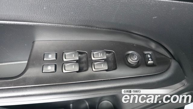 KG Mobility (SsangYong) Rexton Sports Khan Diesel 2.2 4WD Noblesse (5-Link) 2021 — фото 27