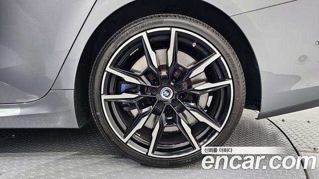 BMW 8 Series (G15) M850i xDrive Gran Coupe 2023 — фото 21