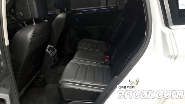 Volkswagen Tiguan (II) 2.0 TDI 4Motion Prestige 2021 — фото 16