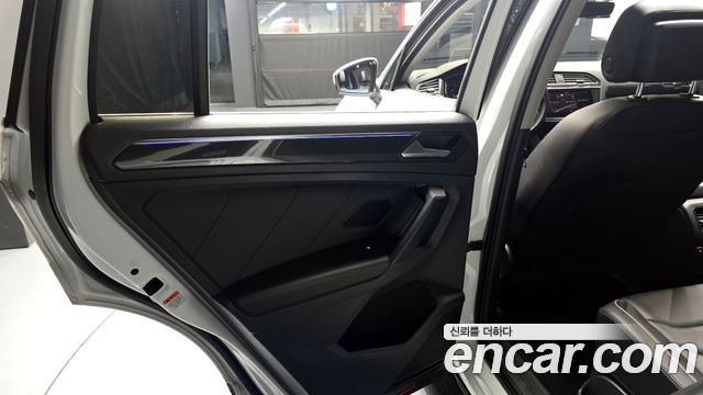Volkswagen Tiguan (II) 2.0 TDI 4Motion Prestige 2021 — фото 31