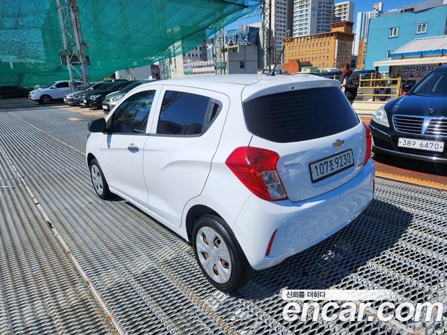 Chevrolet Spark Van 2020 — фото 4