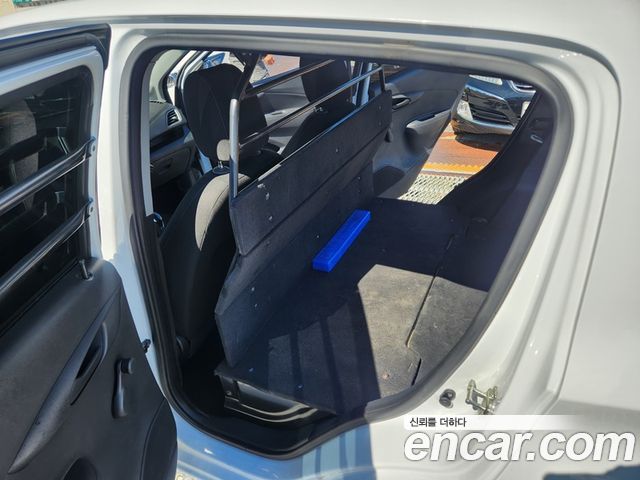 Chevrolet Spark Van 2020 — фото 18