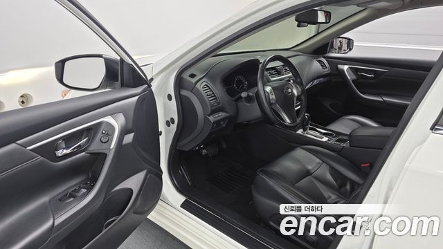 Nissan Altima 2.5 L33 2017 — фото 10