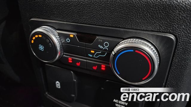 Ford Explorer (VI) 2.3 LimIted 4WD 2020 — фото 13