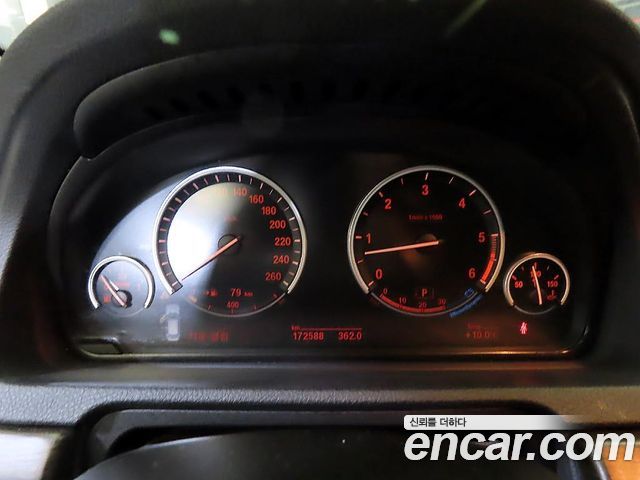 BMW 5 Series GT (F07) GT 30d 2012 — фото 9