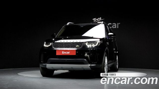 Land Rover Discovery 5 3.0 TD6 HSE Luxury 2018 — фото 3